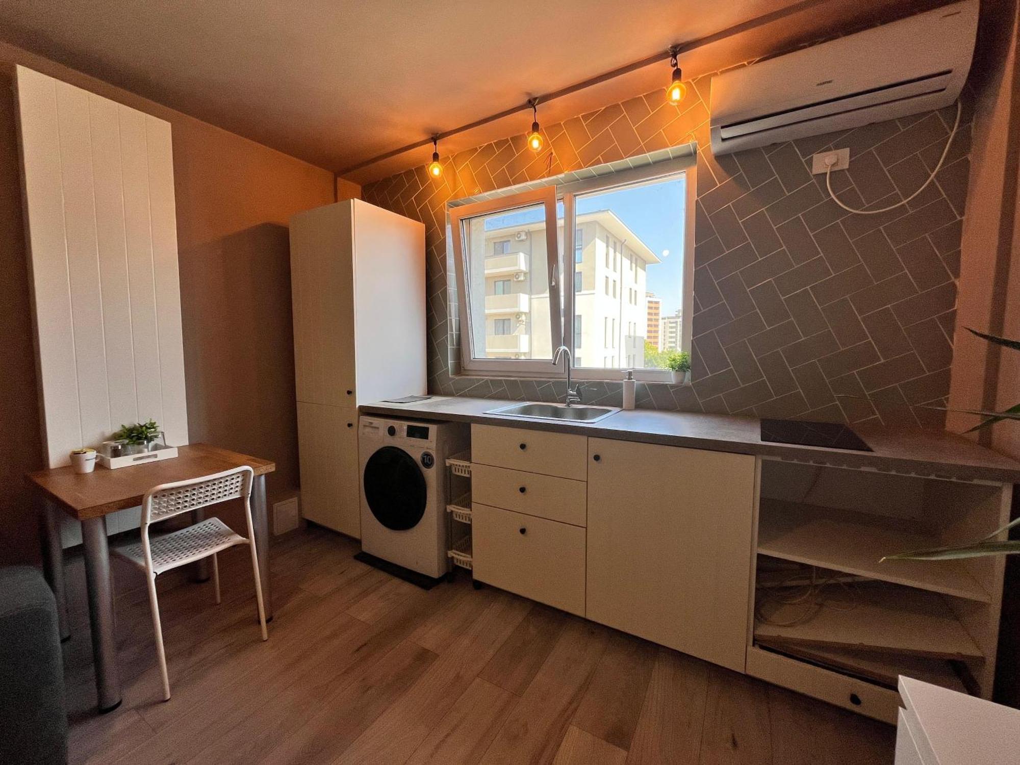 Neo - Trei - Cosy Studio Timişoara Eksteriør billede
